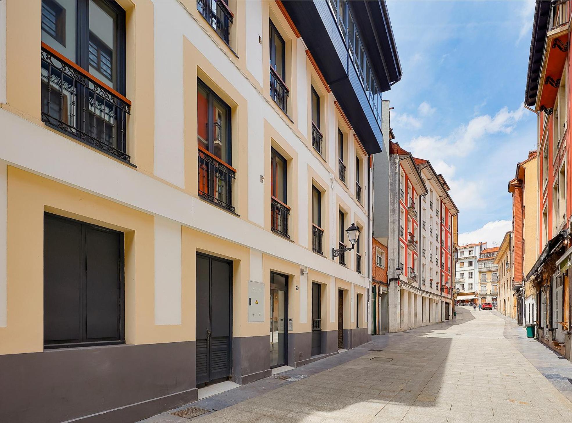 Apartamentos Sobrecantu Oviedo Buitenkant foto